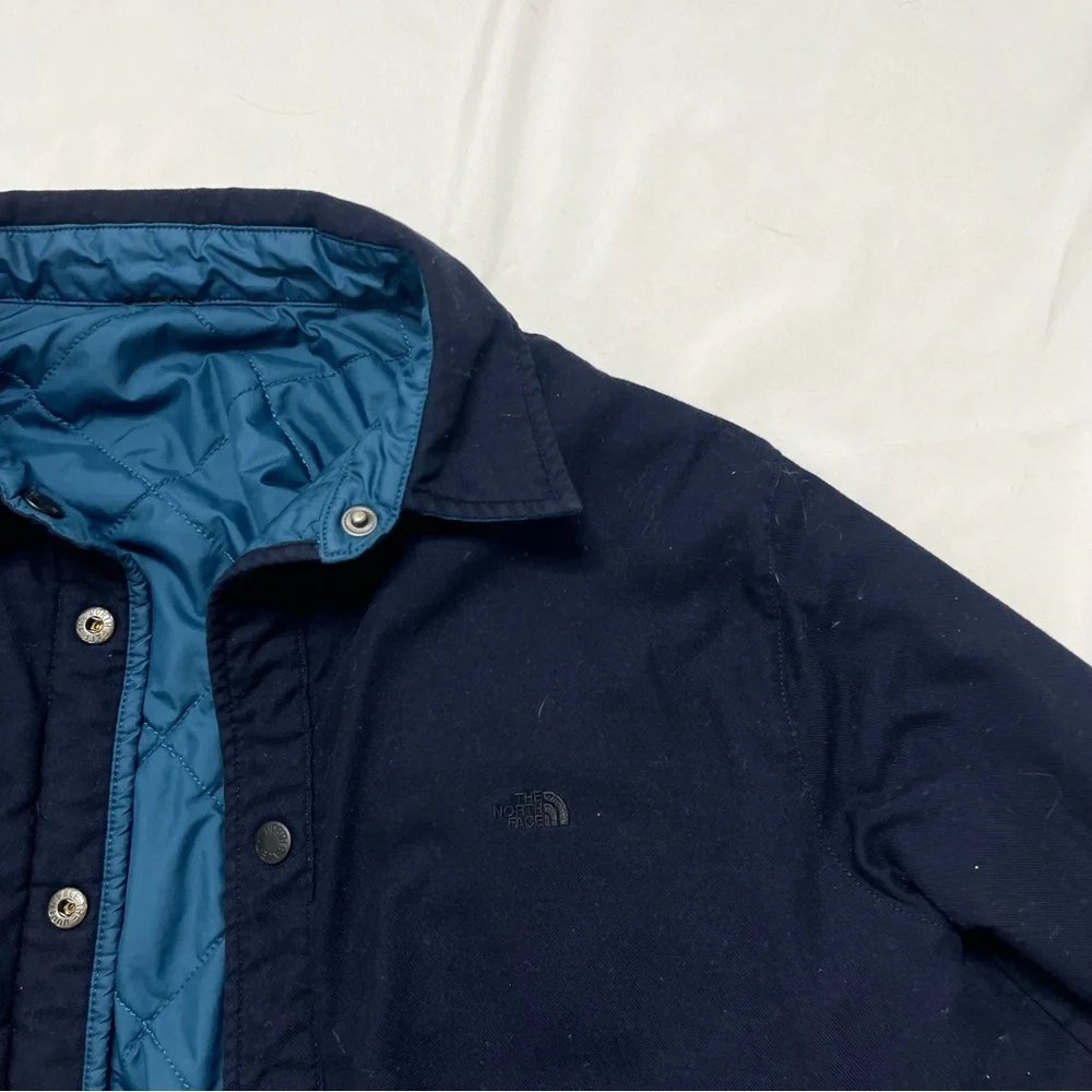 The North Face Fort Point Blue Insulated Flannel Reversible Shirt Jacket Shacket